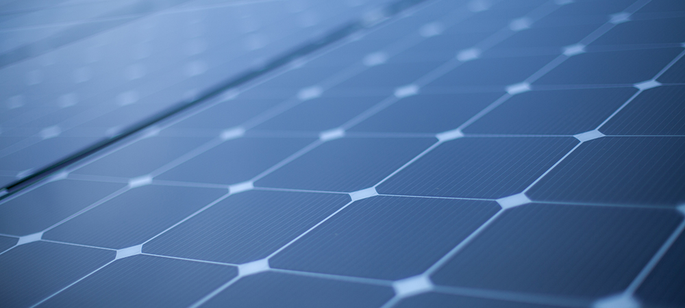 A closer look at the world’s biggest stand-alone rooftop solar panel installation 