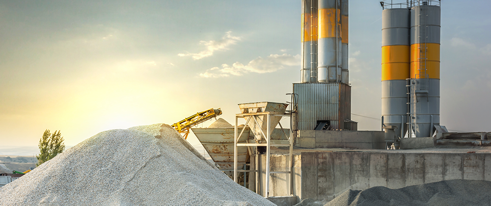 California Nevada Cement Association commends the bill permitting cement plants to capture carbon-free power 