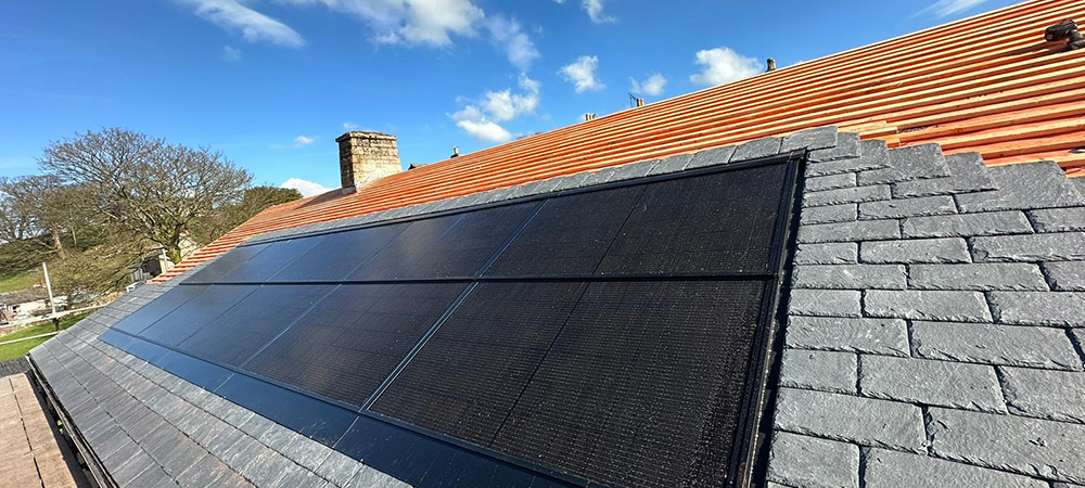 Solfit launches high-performance 425Wp in-roof solar panel that meets latest UK fire and building regulations