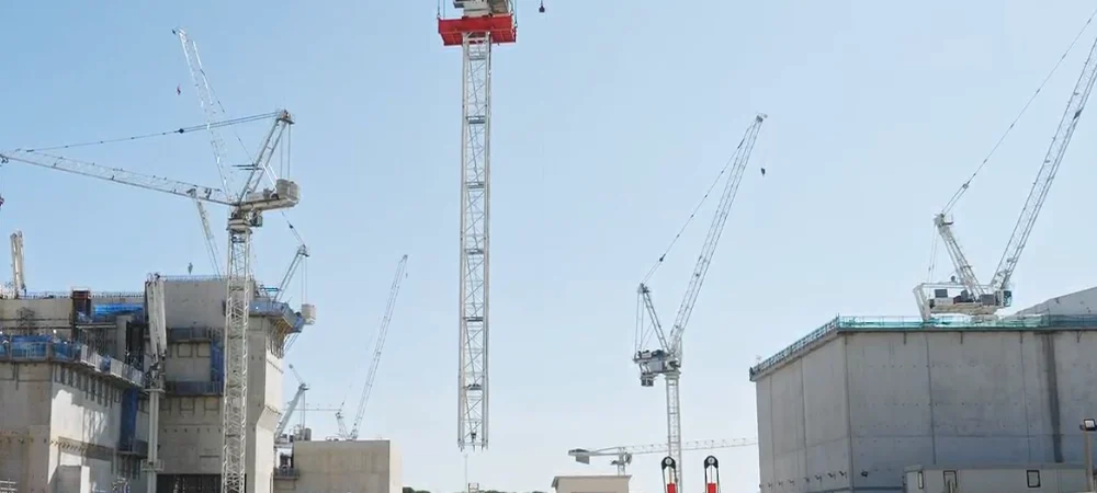 Select develops innovative tower crane lifting frame